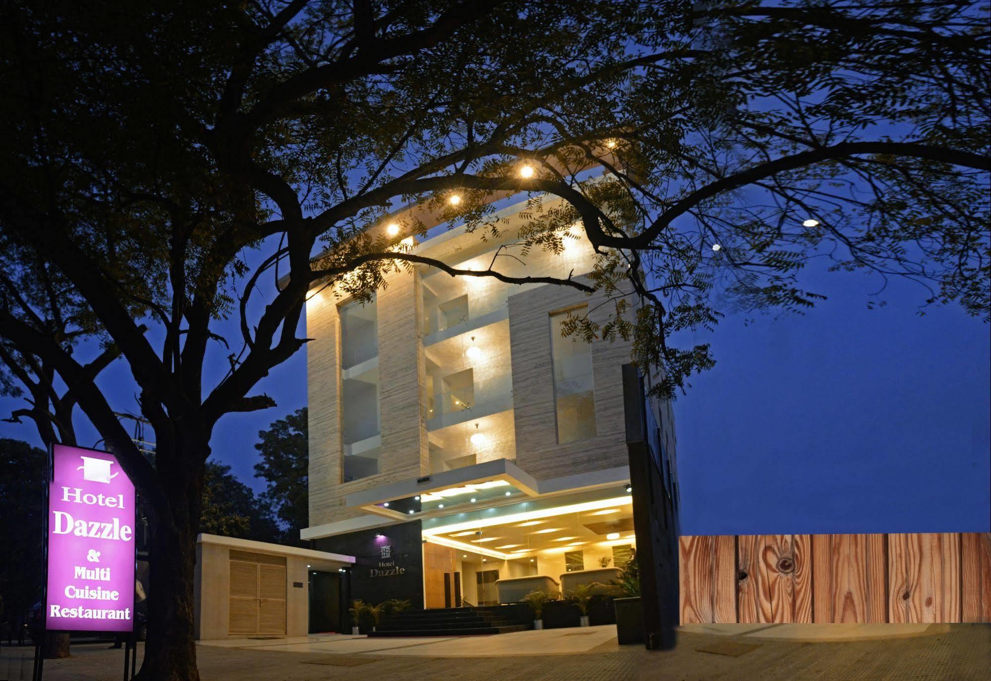 Hotel Dazzle By One Earth Agra  Exterior foto